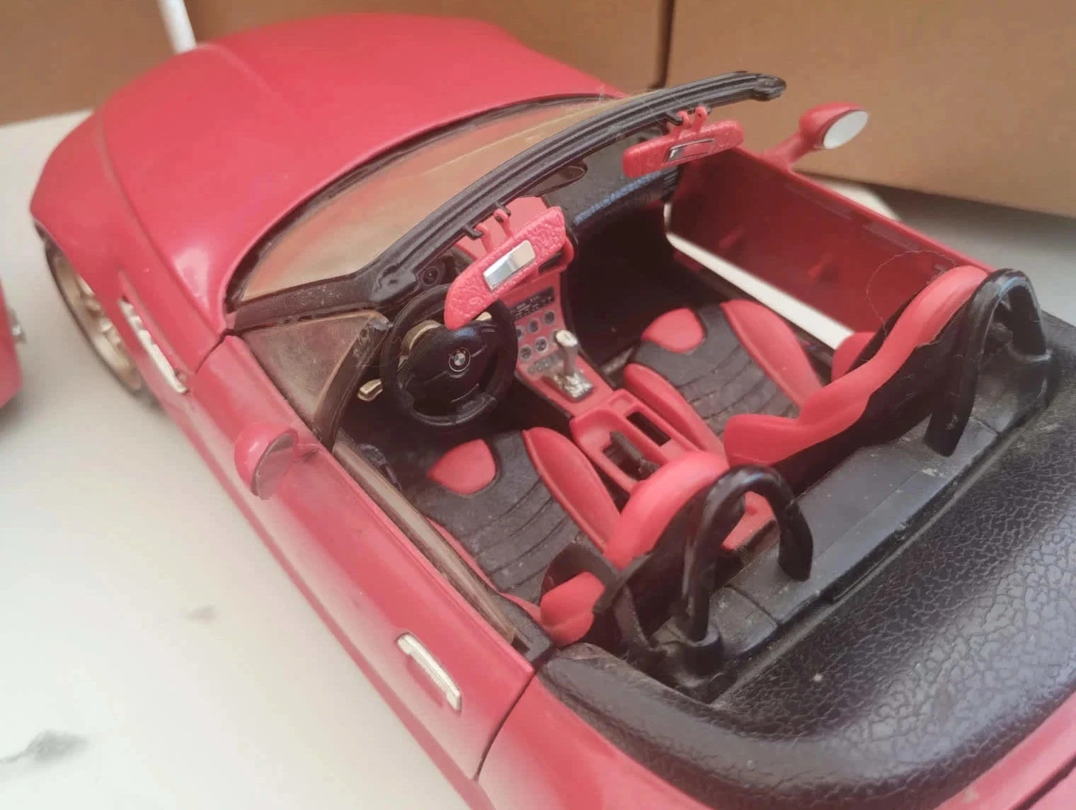 Lote de 2 carros de coleção, Ferrari e BMW, modelo 1/18 – photo 7
